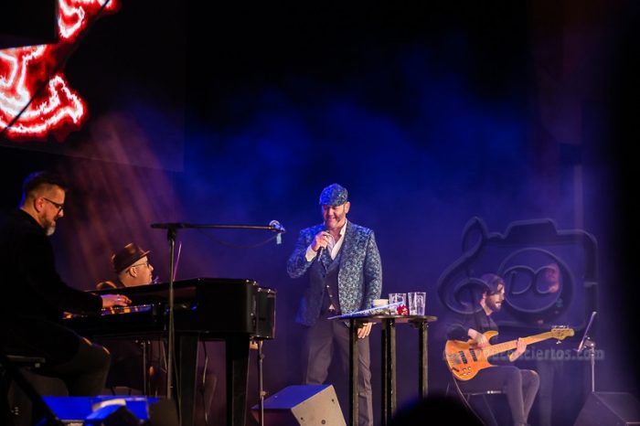 PACO CANDELA SE DIO UN PASEO POR LO ETERNO EN SALAMANCA