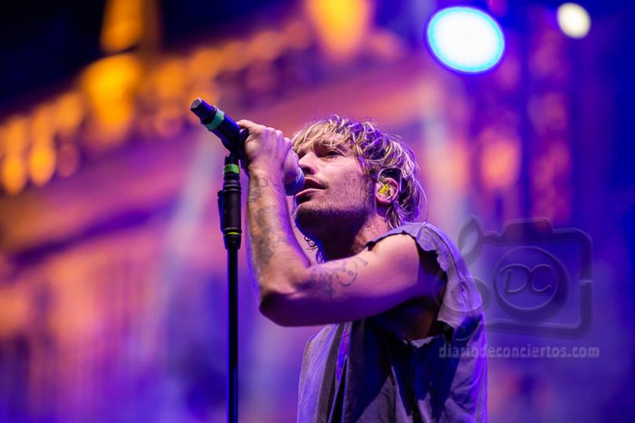 Marlon (el aclamado grupo asturiano capitaneado por Adrián Roma junto a Juanín Máquez y Jorge Diéguez) es uno de los proyectos de pop-rock, indie-pop y música comercial más relevantes, magnéticos y revolucionarios del panorama nacional actual.