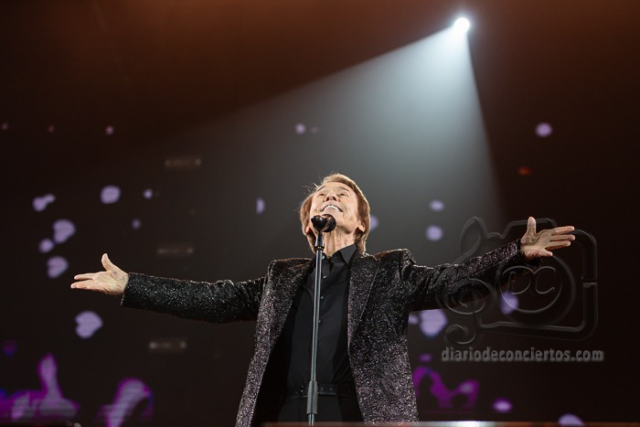 RAPHAEL HACE QUE LOS SALMANTINOS DISFRUTEN DE “UNA GRAN NOCHE”