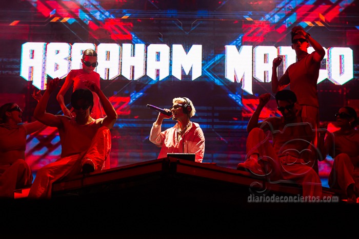 ABRAHAM MATEO REVOLUCIONA LA PLAZA MAYOR DE SALAMANCA