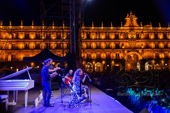MARÍA TOLEDO, APOTEÓSICA EN SALAMANCA