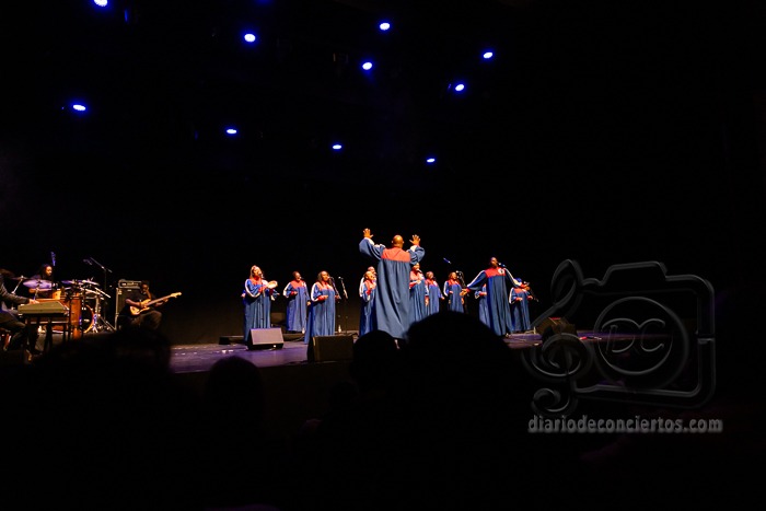 SALAMANCA ESPERA LA NAVIDAD A RITMO DE GOSPEL