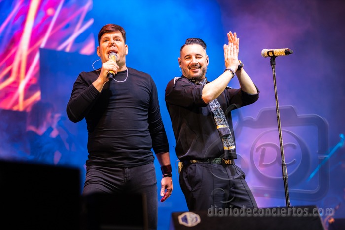 LOS “ULTIMOS ACORDES” DE ANDY  Y LUCAS HICIERON VIBRAR A ARROYO