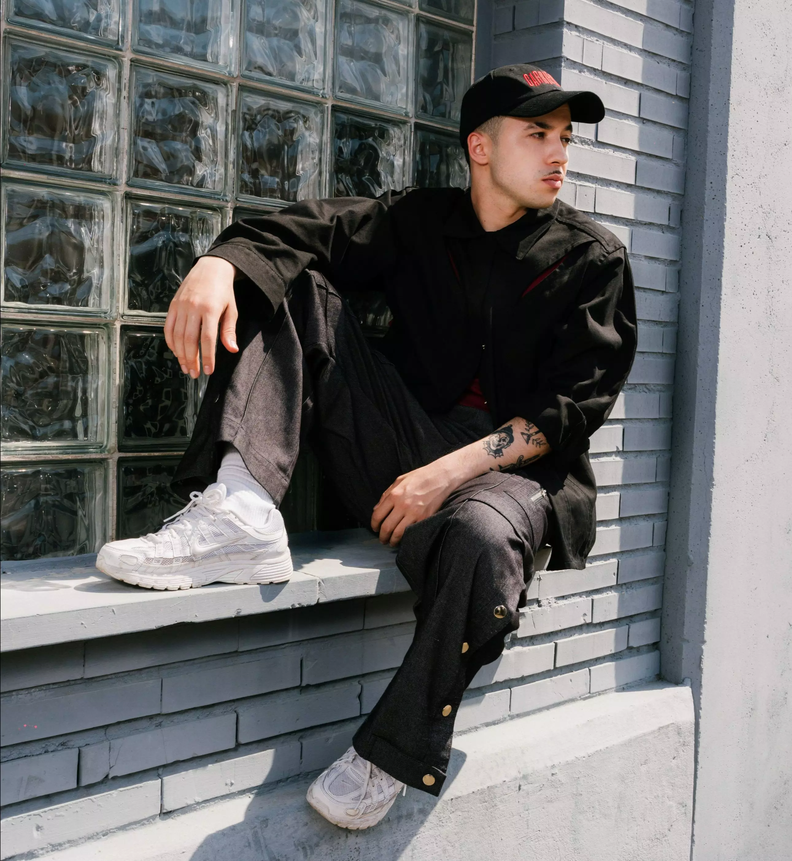 Pole. inicia una nueva era con “Yo nunca”