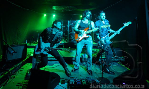 DENISDENIS: una noche de energía y rock en la Sala Potemkim