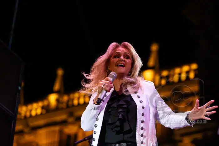 Concierto fin de ferias 2024 en la plaza mayor de Salamnca de Bonnie Tyler