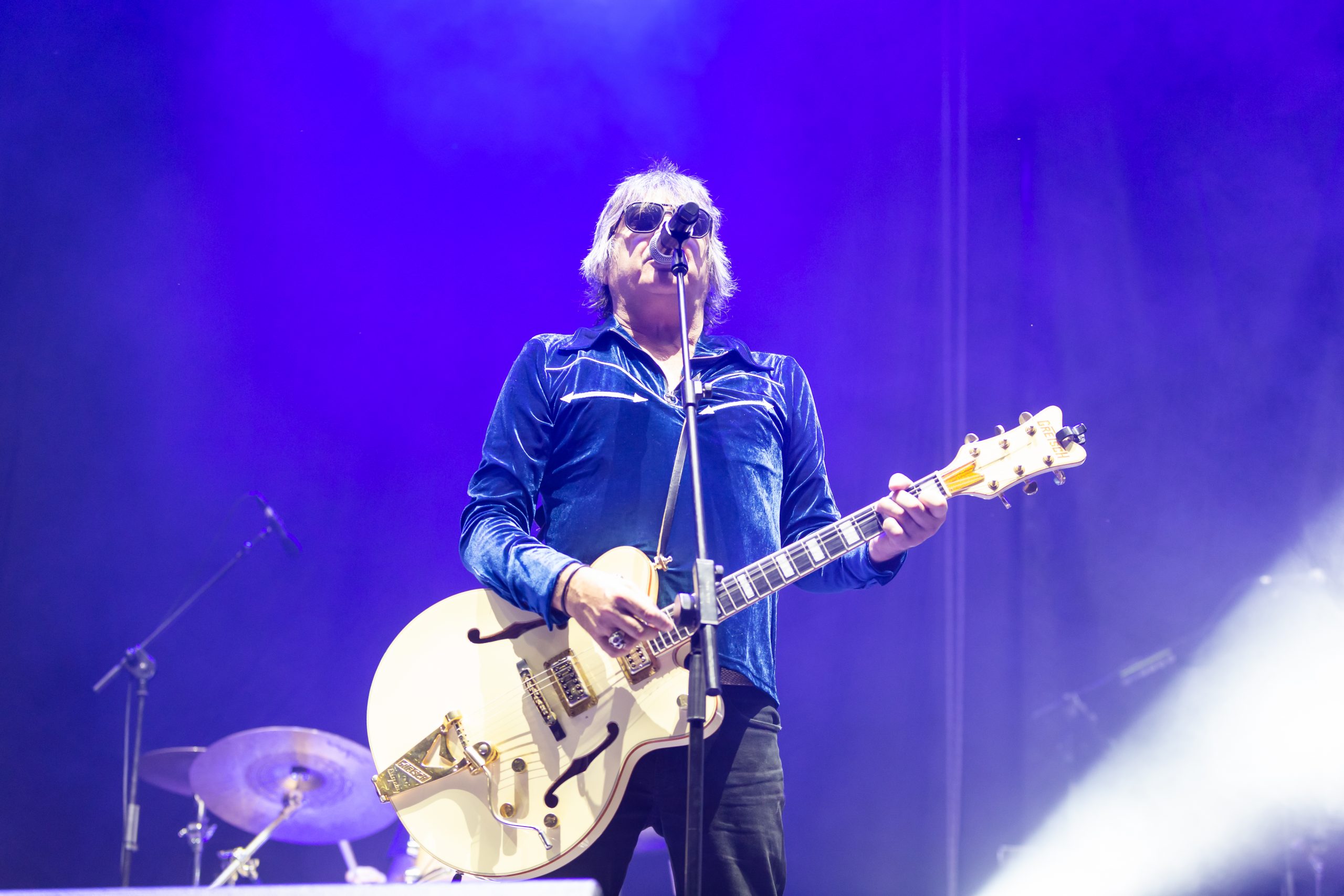 Ficha técnica e historia de La Frontera. Explora la trayectoria de la mítica banda madrileña de rock fronterizo liderada por Javier Andreu, discos y conciertos.