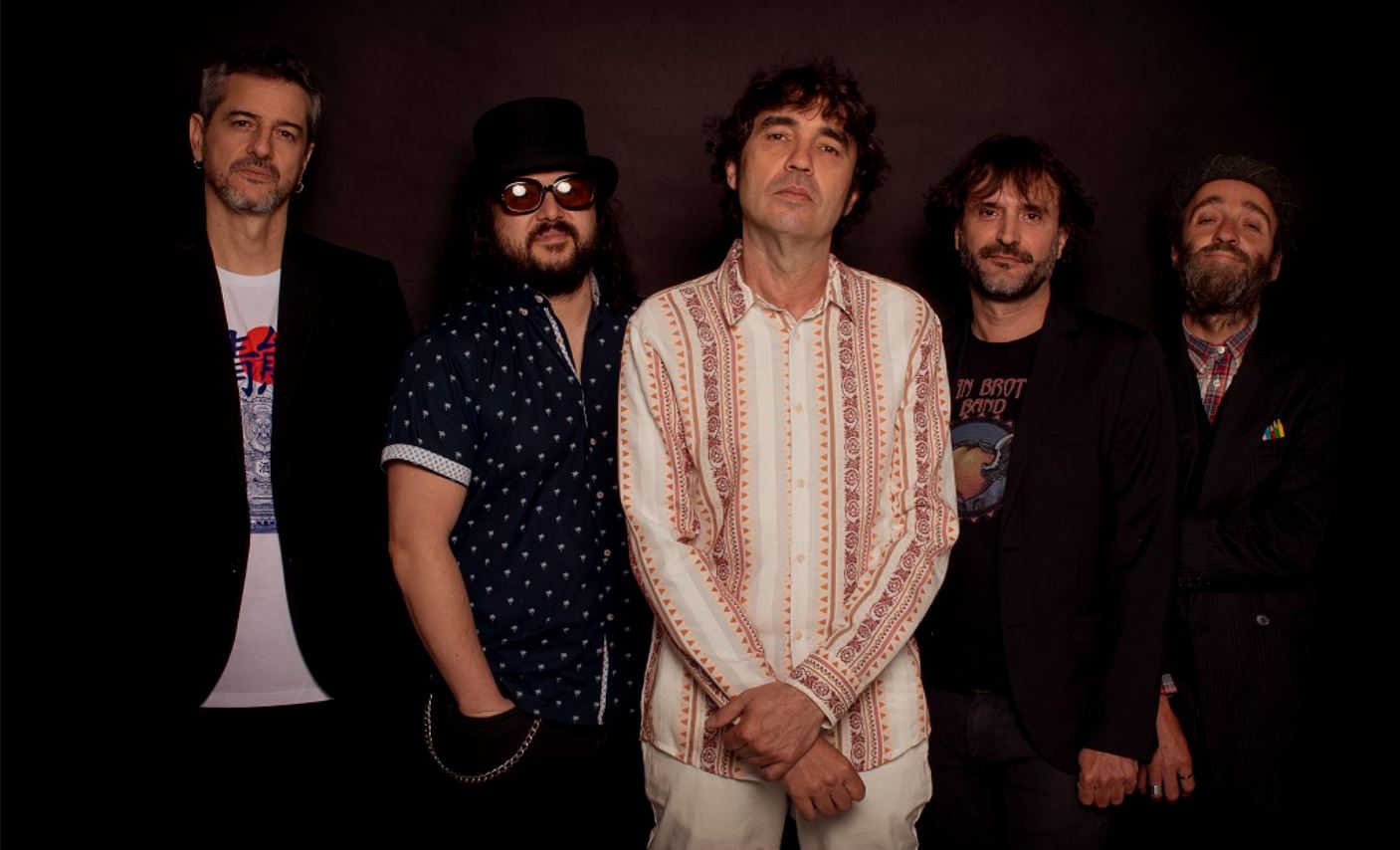 La Cabra Mecánica es un proyecto fundamental en la historia de la música española, gestado y liderado por el carismático Miguel Ángel Hernando