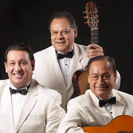Conoce la historia del Trío Los Panchos, los máximos exponentes del bolero romántico en el mundo. Grandes éxitos, biografía y su legado musical activo.