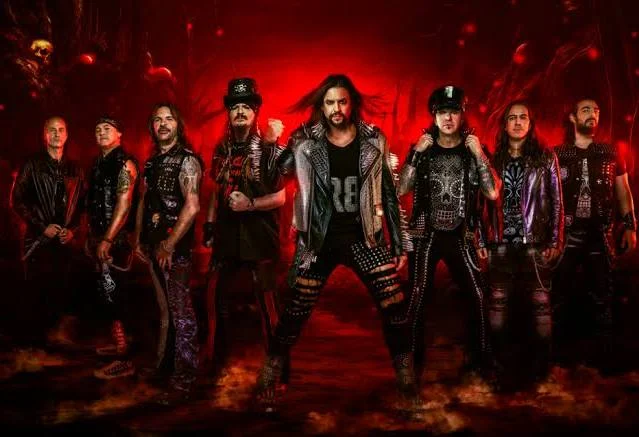 Ficha oficial e historia de Mägo de Oz. Conoce la trayectoria de los reyes del folk metal en castellano, sus integrantes, el disco Alicia en el Metalverso y conciertos.