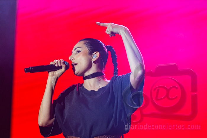 Ficha técnica e historia de Mala Rodríguez. Explora la trayectoria de la icónica reina del rap español y el flamenco urbano, sus discos y conciertos.