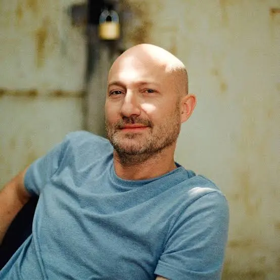 Paul Kalkbrenner (productor, DJ y músico de electrónica nacido en Leipzig, Alemania, en 1977) es una de las figuras más respetadas, influyentes y renovadoras de la escena techno a nivel mundial.