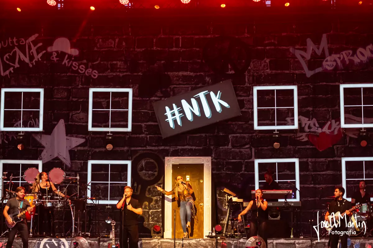 Escenario completo del concierto de Anastacia en Valladolid durante su gira NTK Tour 2026.