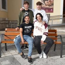 Conoce a Desmedida, la banda emergente de Valladolid ganadora del OndaRock 2024. Descubre a sus integrantes, su estilo pop-rock y los detalles de su nuevo EP.